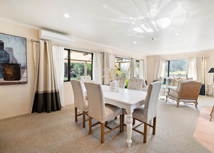  at 13 Cottesmore Place, Huntington Park, Auckland
