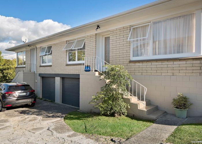  at 1/201 Sunnynook Road, Wairau Valley, Auckland