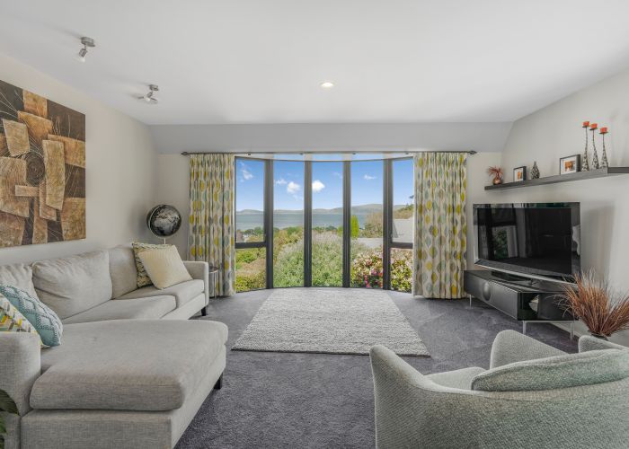  at 110 Cheviot Road, Lowry Bay, Lower Hutt