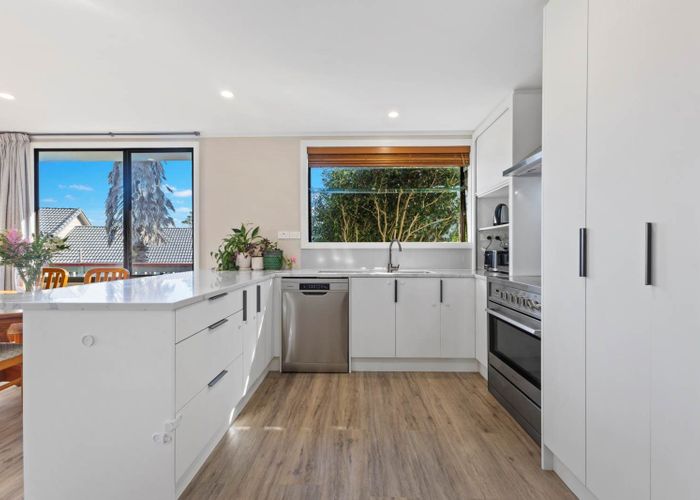  at 28 Sunningdale Street, Wattle Downs, Manukau City, Auckland
