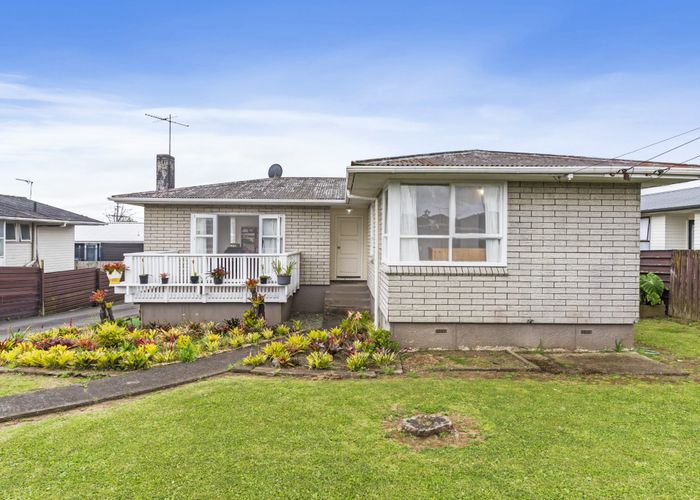  at 13 Parker Crescent, Otara, Auckland