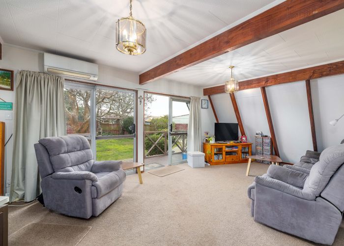  at 107B Queenspark Drive, Parklands, Christchurch