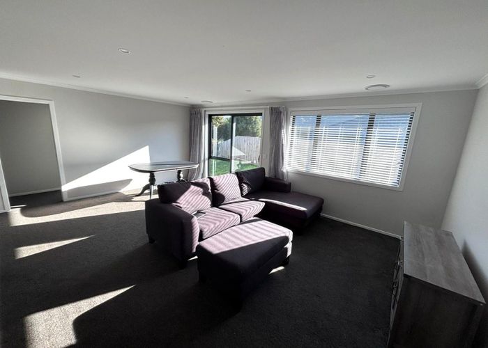  at 5 Rewarewa Way, Brown Owl, Upper Hutt, Wellington