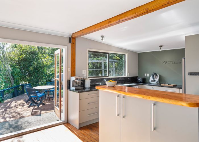  at 948 Queen Charlotte Drive, Picton