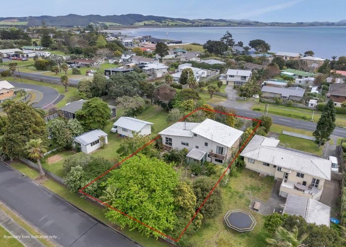 For sale 277 One Tree Point Road, One Tree Point, Whangarei