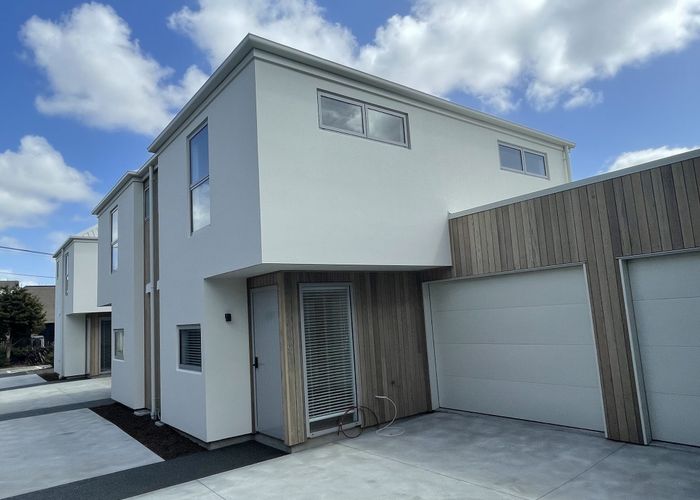  at 17c Dickens Street, Addington, Christchurch City, Canterbury