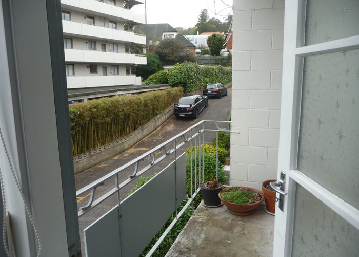  at 4/48 Esplanade Road, Mount Eden, Auckland City, Auckland