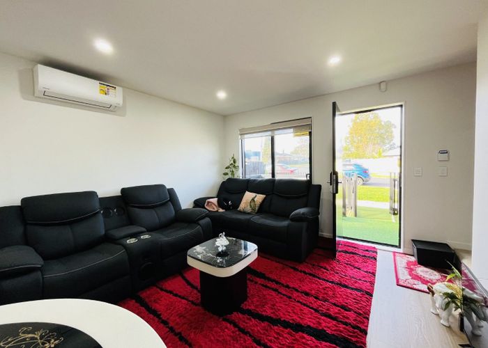  at 2/19 Calvert Avenue , Mangere, Manukau City, Auckland