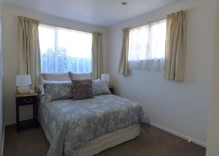  at 21 Piriti Place, Weymouth, Manukau City, Auckland