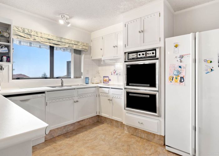  at 5 Somerville Road, Shelly Park, Auckland