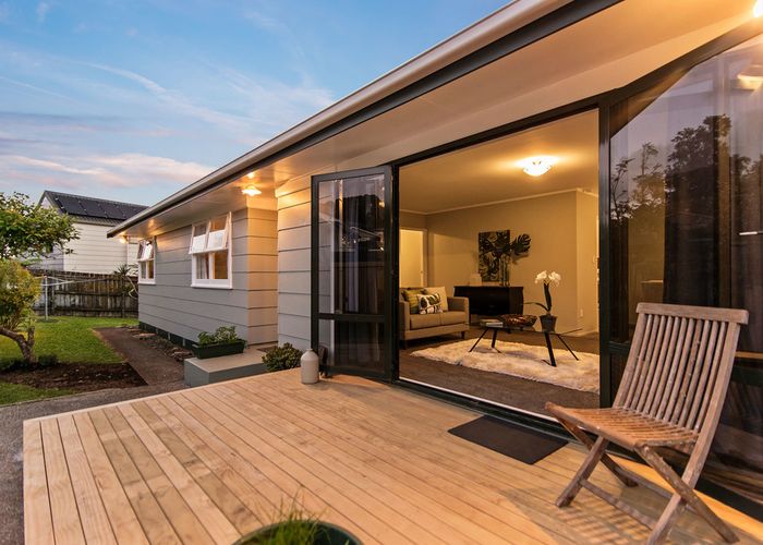  at 1/17 Steen Place, Mangere Bridge, Auckland