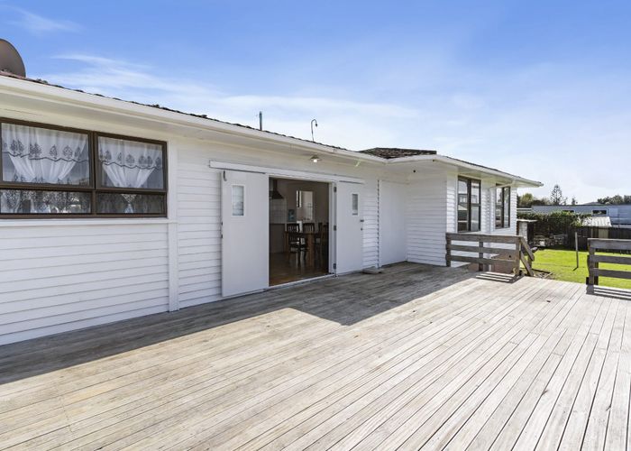  at 85 Vine Street, Mangere East, Auckland