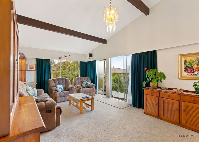  at 10 Catton Crescent, Mount Roskill, Auckland