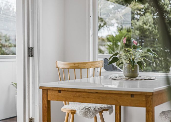  at 1/9 Buxton Street, Point Chevalier, Auckland