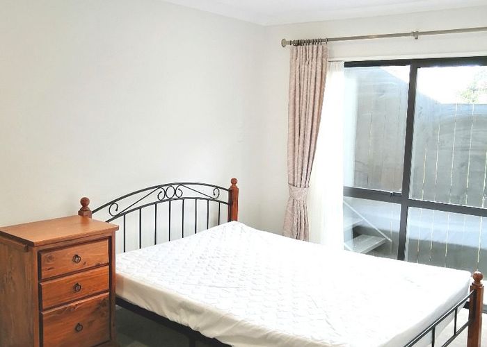  at 18 Grassways Ave, Pakuranga, Manukau City, Auckland