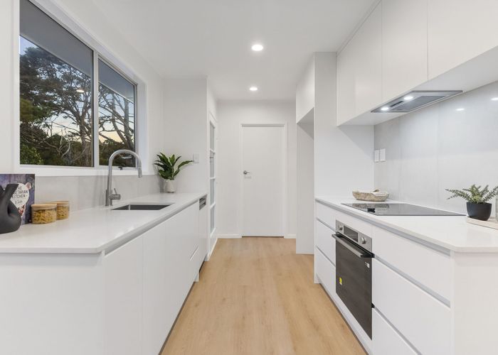  at 15 Cunliffe Place, Glenfield, North Shore City, Auckland