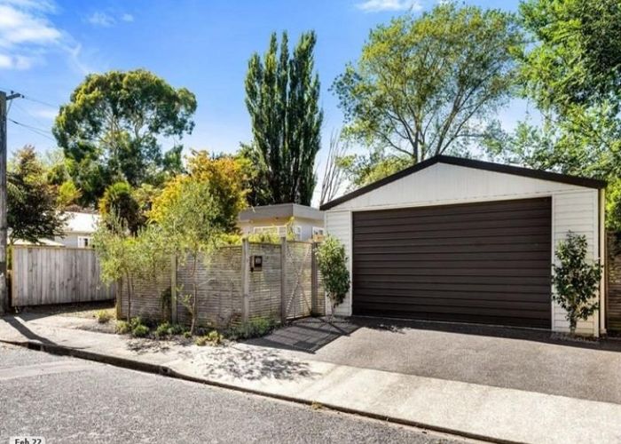  at 33 Norfolk Street, Belmont, Lower Hutt
