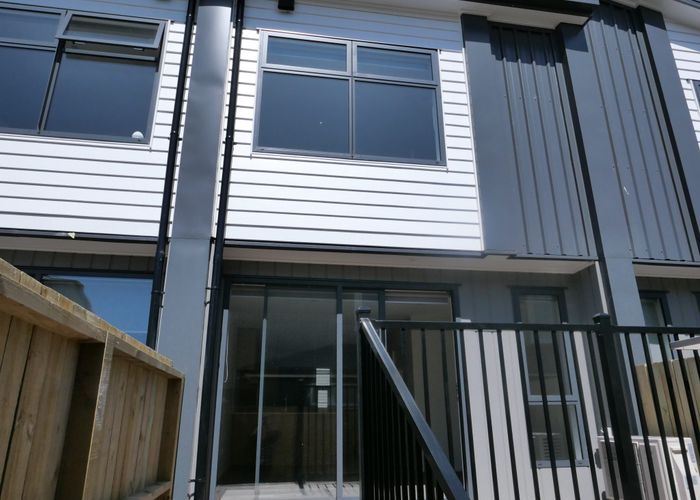  at 4/7 Bertram Grove, Naenae, Lower Hutt
