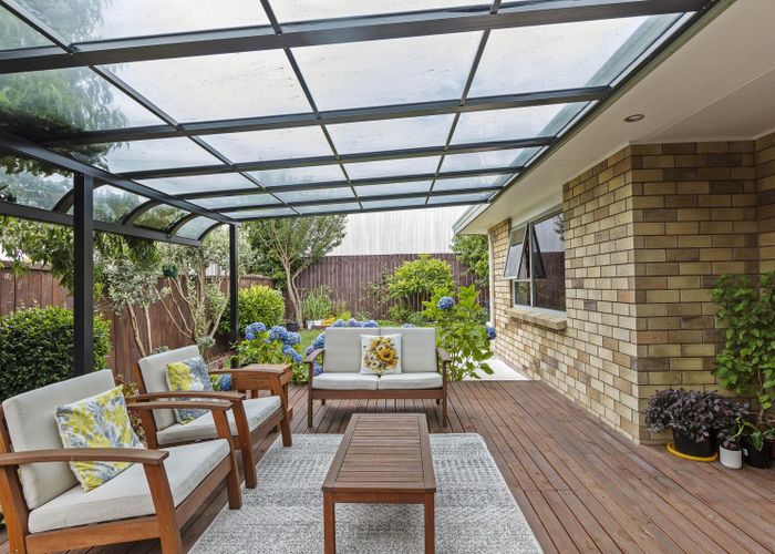  at 37 Hastings Place, Hamilton Lake, Hamilton
