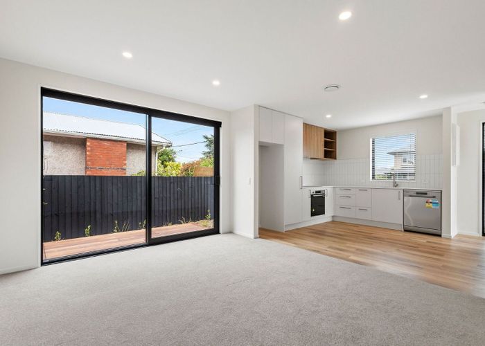  at 2/355 Barrington Street, Spreydon, Christchurch City, Canterbury