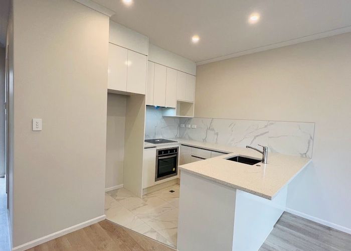  at 82E Eversleigh Road, Belmont, North Shore City, Auckland