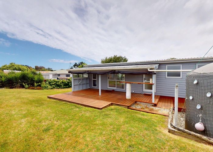  at 11 Ramona Avenue, Waitarere Beach, Horowhenua, Manawatu / Whanganui