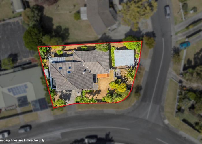  at 2 Redwood Drive, Massey, Auckland