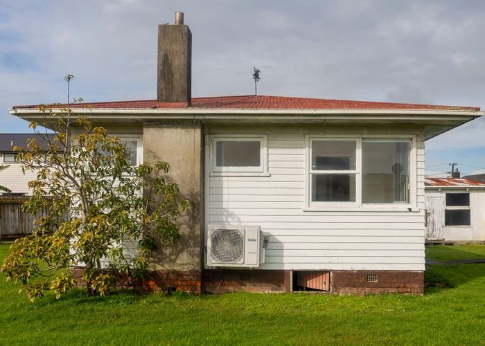  at Mangere East, Manukau City, Auckland