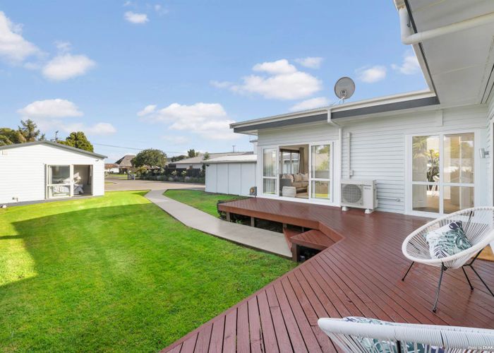  at 14 Puriri Road, Beachlands, Auckland