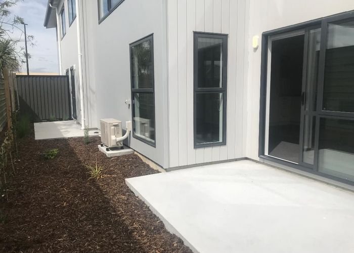  at 5/2 Lambert Court, Glenview, Hamilton