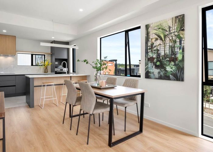  at 13 Papatahi Lane, Flat Bush, Auckland