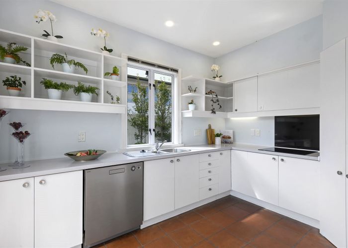  at 2/148 Memorial Avenue, Burnside, Christchurch