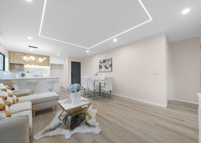  at 1/18 Buckland Road, Mangere East, Manukau City, Auckland
