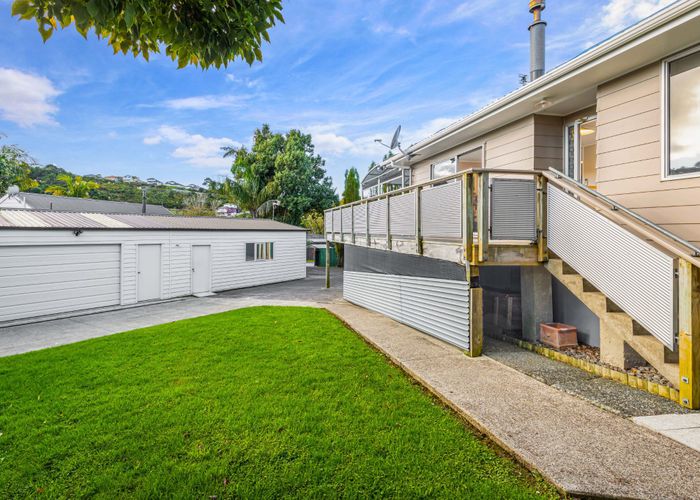  at 14 Camphora Place, Ranui, Auckland