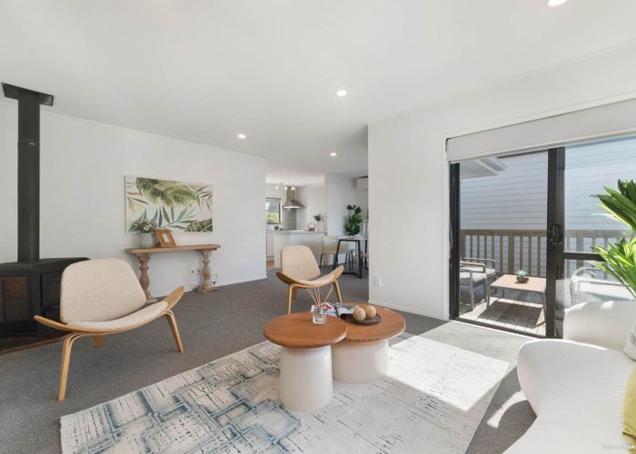  at 12 Merida Place, Unsworth Heights, North Shore City, Auckland