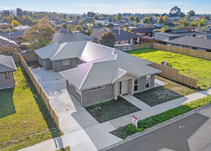  at 7 Sam Heywood Place, Pyes Pa, Tauranga