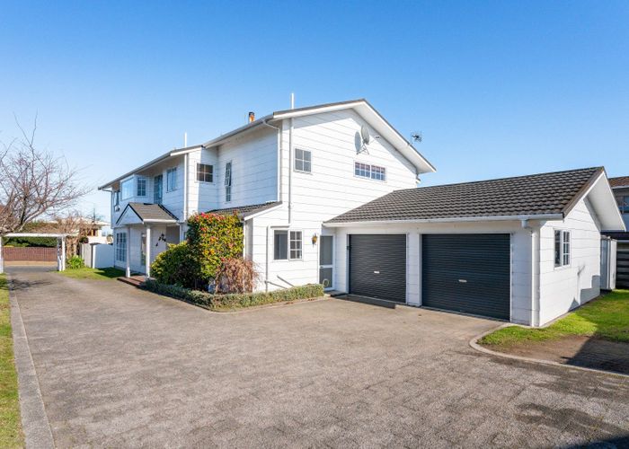  at 1/4 Ingle Avenue, Waipahihi, Taupō