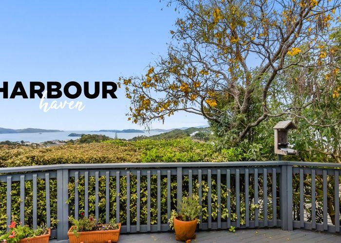  at 224 Dowse Drive, Maungaraki, Lower Hutt