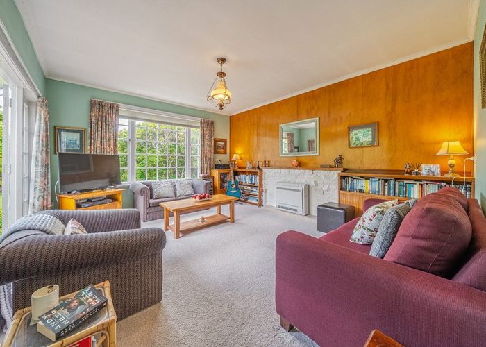  at 4 Birch Grove, Pinehaven, Upper Hutt, Wellington