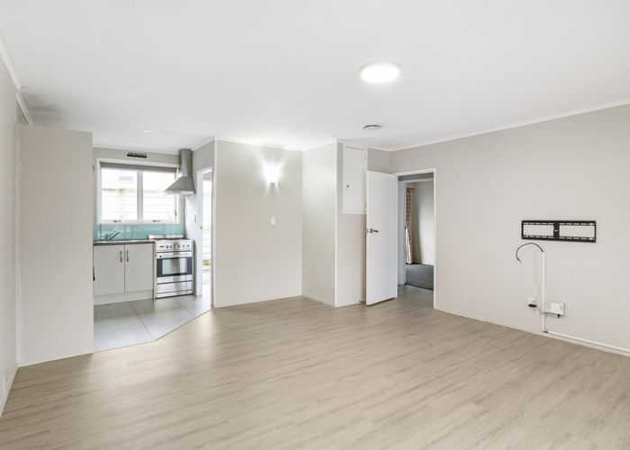  at 2/37 Hillside Road, Papatoetoe, Auckland
