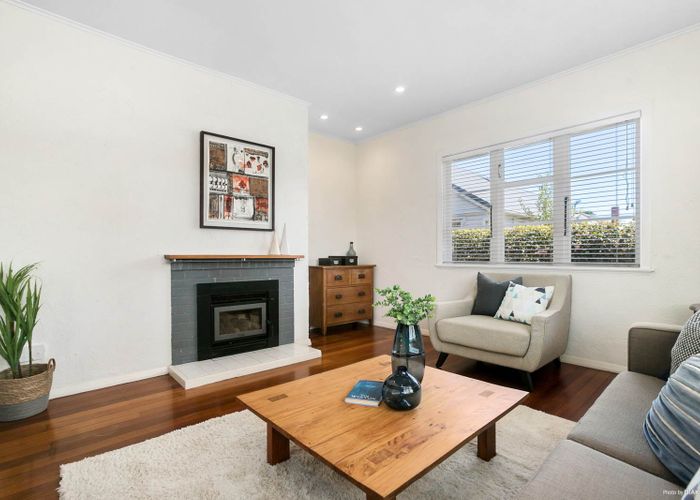  at 1/48 Daventry Street, Waterview, Auckland