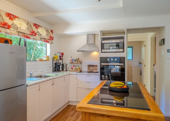  at 22 Victoria Road North, Onetangi, Waiheke Island, Auckland