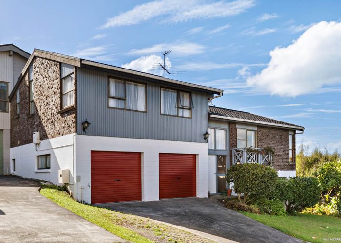  at 2/32 Montclair Rise, Browns Bay, Auckland