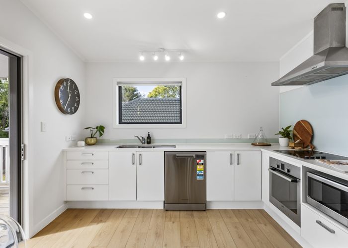  at 19 Neptune Avenue, Beach Haven, Auckland