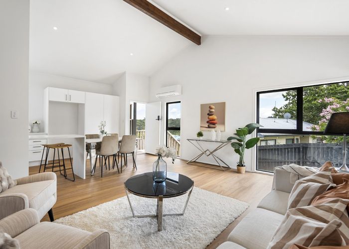  at 32A Bayview Road, Glenfield, North Shore City, Auckland