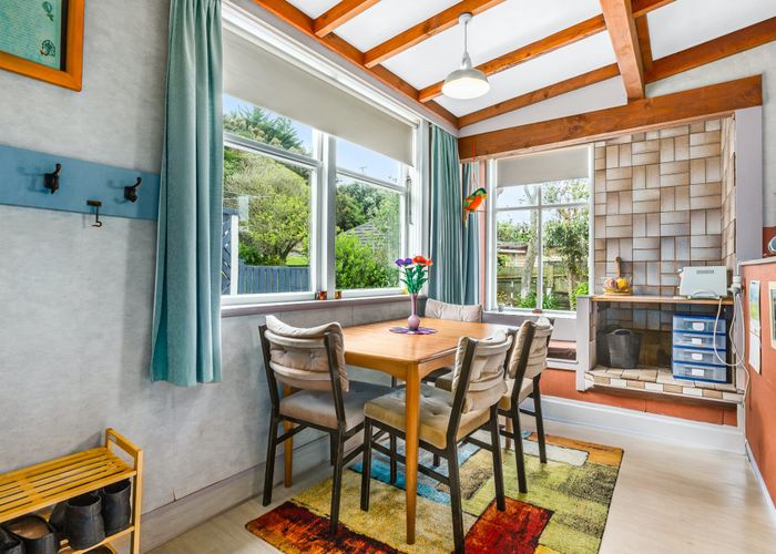 For sale 9 Arawhata Street, Ranui Heights, Porirua, Wellington