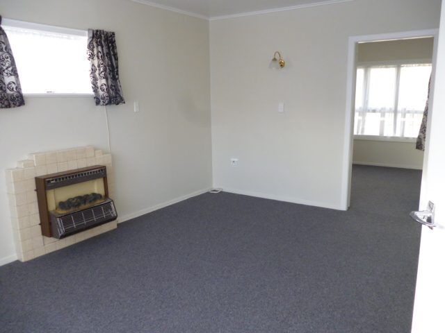  at 3/33 Queen Street, Ebdentown, Upper Hutt, Wellington