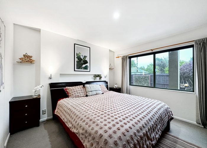  at 2 Arran Crescent, Woolston, Christchurch