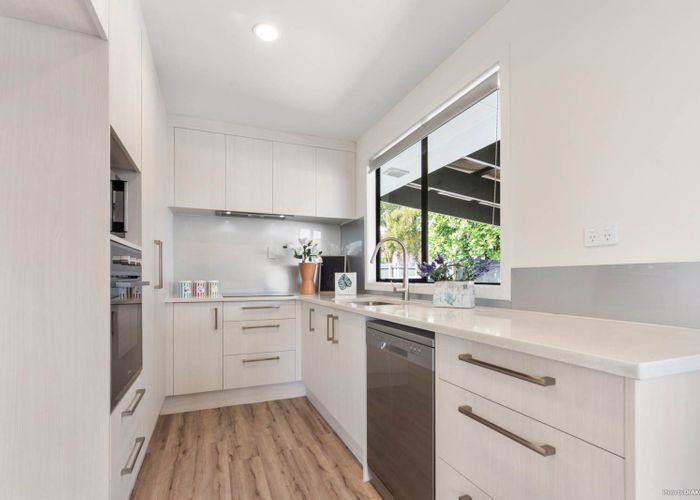  at 184A Rathgar Road, Henderson, Auckland