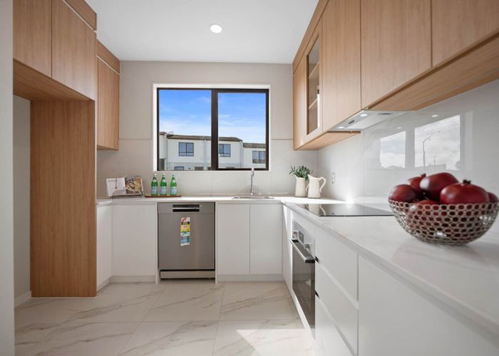  at 23/929-933 East Coast Road, Torbay, North Shore City, Auckland